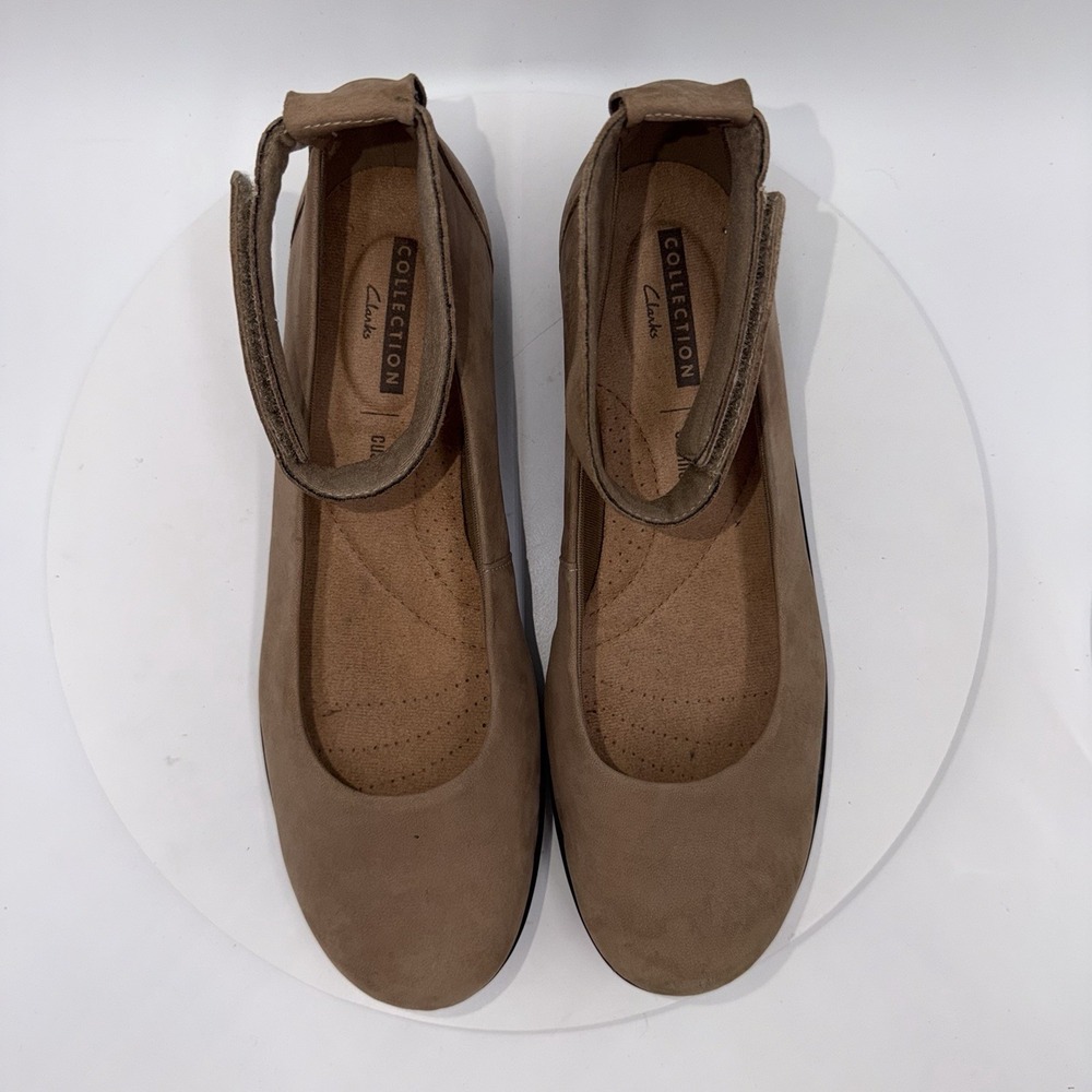 Clarks‎ Medora Nina Beige Mary Jane Suede Flats Women 9.5M - Picture 6 of 8